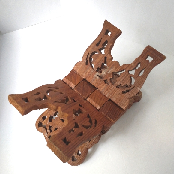 Vintage Carved Wood Book Holder/Bible Holder/Cook Book Holder - Picture 7 of 9